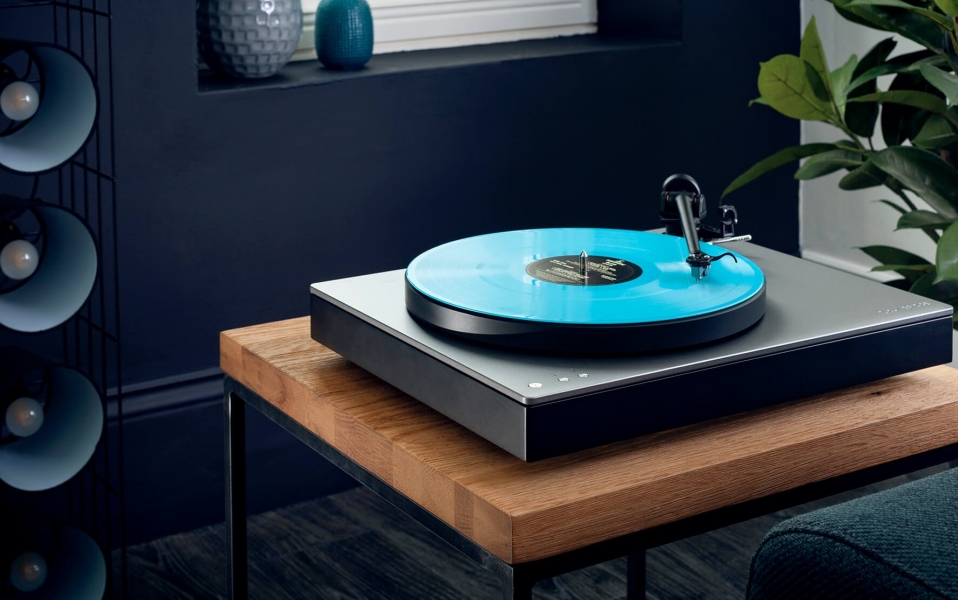 Best Turntables Under 200 to Buy in 2020 SafeBuys