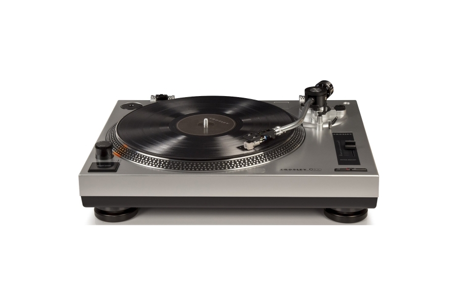 Best Turntables Under $200 - Crosley C100A-SI